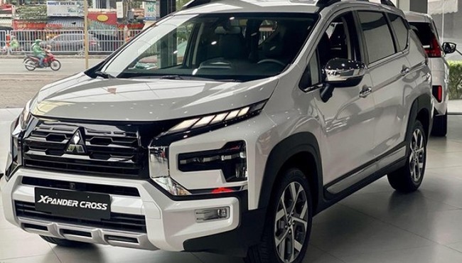 Giá xe Mitsubishi Xpander Cross tháng 1/2025, ưu đãi 50% phí trước bạ