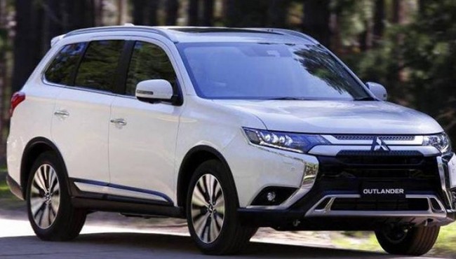 Giá xe Mitsubishi Outlander lăn bánh tháng 2/2025, ưu đãi tới 72 triệu đồng