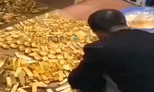 Đột nhập căn hầm giấu 13 tấn vàng của quan tham