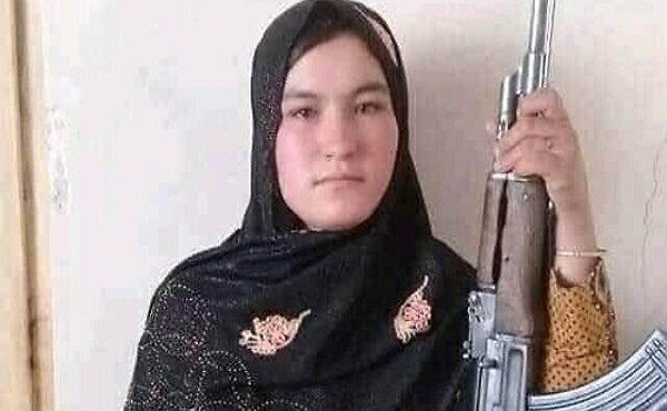 Thiếu nữ ra tay tiêu diệt 2 tay súng Taliban báo thù cho cha mẹ