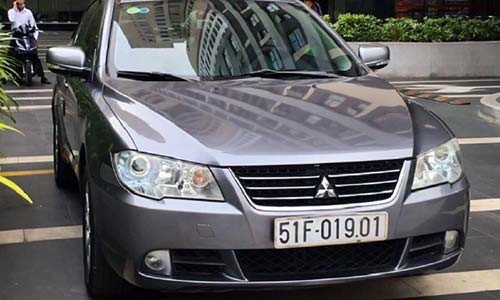Cận cảnh Mitsubishi Lancer Fortis hàng hiếm tại Sài Gòn 