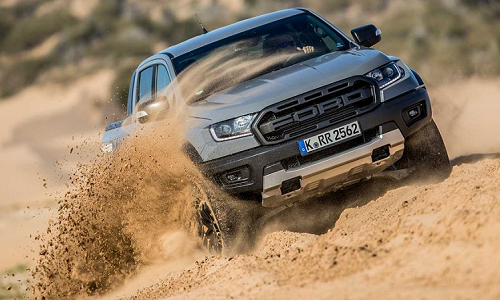 Ấn tượng Ford Ranger Raptor phiên bản động cơ V8 'khủng'
