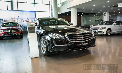 Ấn tượng xe sang Mercedes-Benz E200 Exclusive hơn 2 tỷ tại Hà Nội