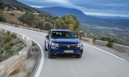 Chiêm ngưỡng SUV cỡ trung Volkswagen Touareg R động hybrid 