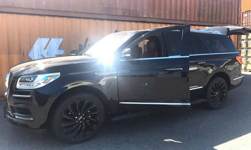 Cận cảnh siêu xe Lincoln Navigator L 2020 đen huyền bí, giá hơn 10 tỷ tại Việt Nam