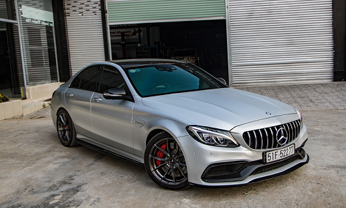 Cận cảnh diện mạo mới Mercedes-AMG C63 S của Cường Đô la 