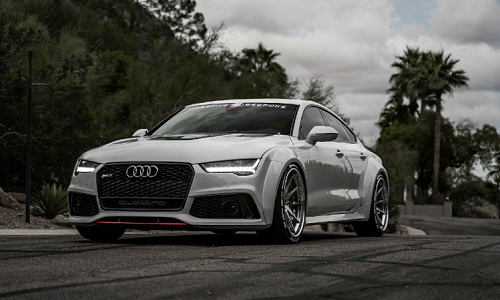 Cận cảnh xe sang Audi RS7 độ thân rộng rao bán hơn 23 tỷ 