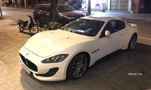 Cận cảnh Maserati GranTurismo Sport hơn 12 tỷ ở Sài Gòn