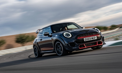 Mini John Cooper Works GP cực đẹp có giá gần 3 tỷ đồng tại Thái