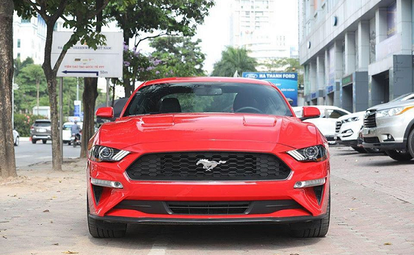 Ford Mustang 55th Edition đẹp không tỳ vết hơn 3 tỷ đồng