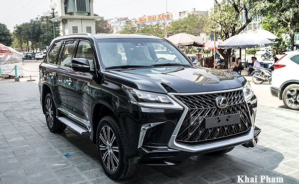 'Chuyên cơ mặt đất' Lexus LX570 độ 4 chỗ có giá hơn 10 tỷ
