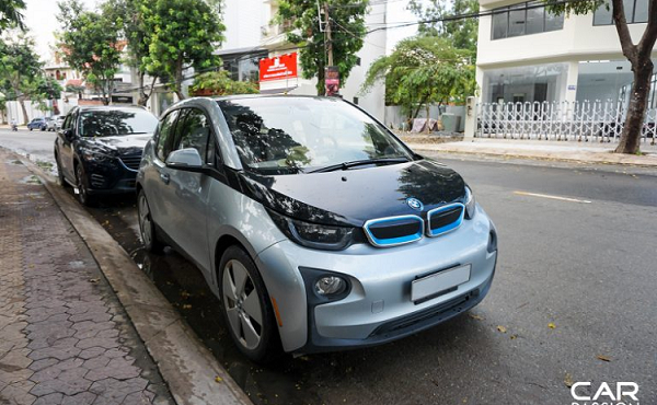 Cận cảnh BMW i3 chạy điện giá 2,5 tỷ tại Việt Nam