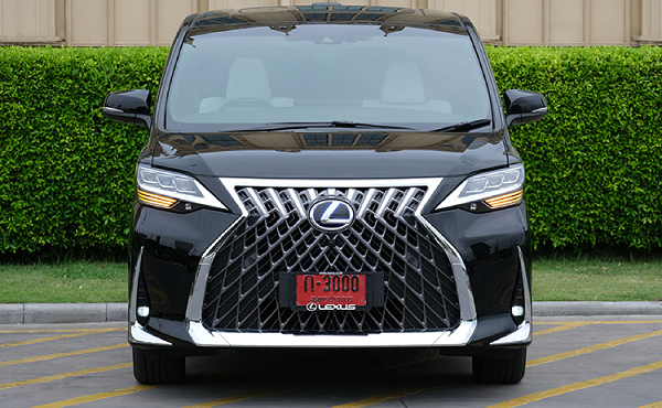 Lexus LM300h tại Thái Lan rẻ hơn Việt Nam tới 7 tỷ đồng