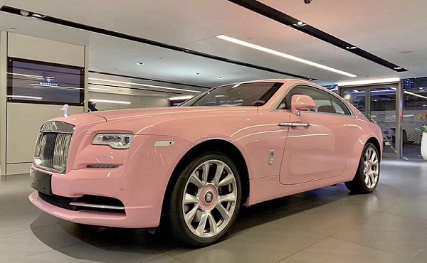 Chiếc Rolls-Royce Wraith có gì khiến dân chơi Việt muốn sở hữu
