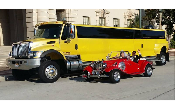 Cận cảnh chiếc limousine dài nhất là lớn nhất thế giới