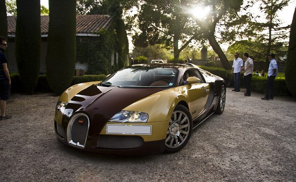Ngắm siêu xe Bugatti Veyron phiên bản đặc biệt 