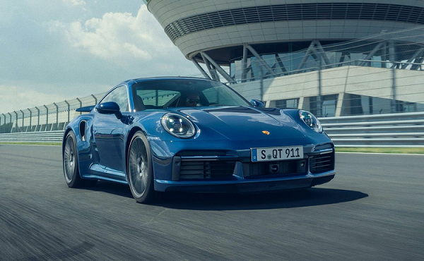 Cận cảnh Porsche 911 Turbo 2021 giá từ 4 tỷ đồng