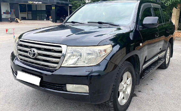 Toyoya Land Cruiser máy dầu 2007 hô giá gần 2 tỷ