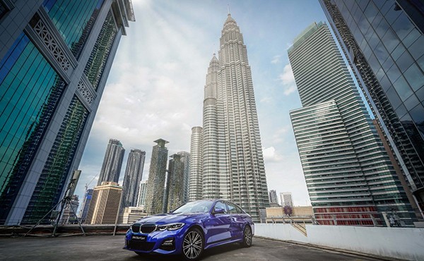 Chi tiết BMW 330e M Sport mới, giá gần 1,5 tỷ đồng tại Malaysia