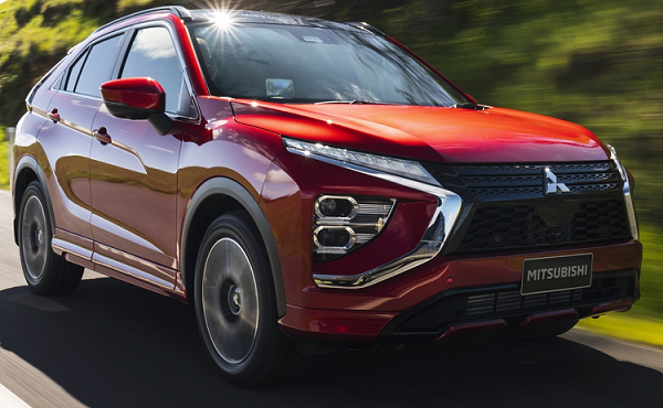 Cận cảnh Mitsubishi Eclipse Cross 2021 có ngoại hình cực ngầu 