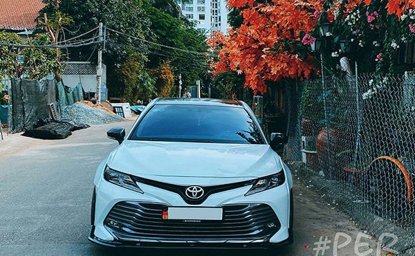 Toyota Camry 2020 độ body độc nhất Việt Nam