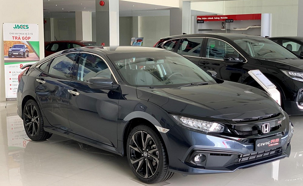 Đại lý giảm tới 80 triệu đồng cho Honda Civic