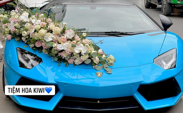 Cận cảnh Lamborghini Aventador Roadster hơn 37 tỷ rước dâu tại Hải Phòng