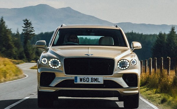 Xe siêu sang tiết kiệm xăng Bentley Bentayga Hybrid 2021 trình làng