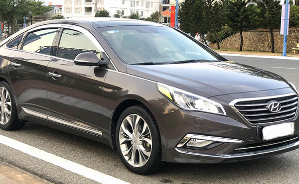 Hyundai Sonata ngoại nhập chạy 6 năm vẫn có giá 600 triệu đồng