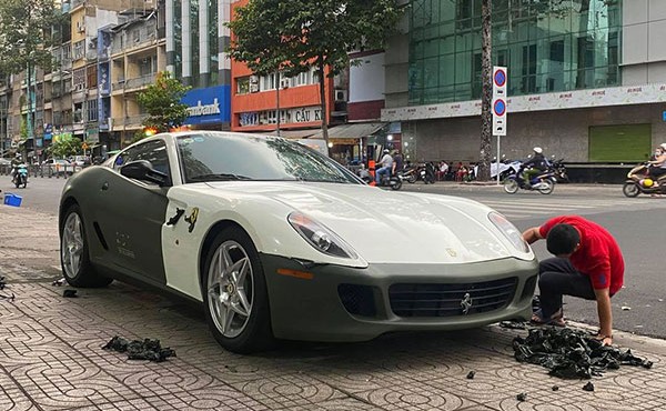 Ngắm siêu xe độ ống xả đắt tiền