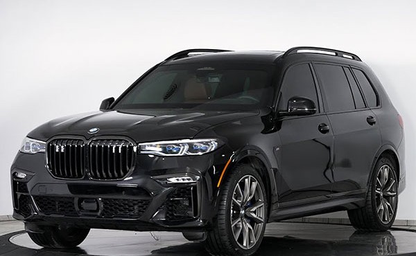 Cận cảnh SUV hạng sang BMW X7 được bọc thép