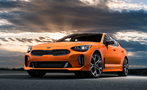 Cận cảnh Kia Stinger 2022 giá từ 857 triệu đồng tại Mỹ