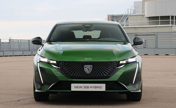Chi tiết Peugeot 308 giống như xe sang