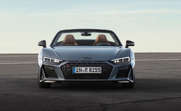 Đại gia lan đột biến Hóc Môn mua siêu xe Audi R8 V10 Spyder 2021