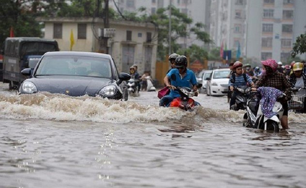 Ôtô bị ngập nước do mưa lũ làm thủ tục hưởng bảo hiểm như thế nào?