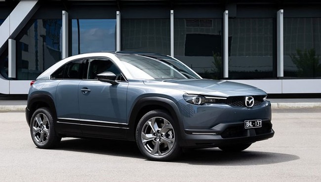 Mazda MX-30 chạy điện bán giá từ 1,16 tỷ đồng tại Úc