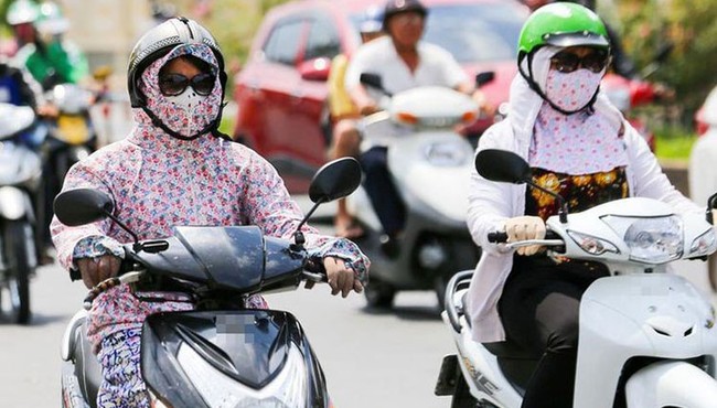 Để xe máy, ô tô dưới trời nắng nóng sẽ gặp những nguy cơ này 