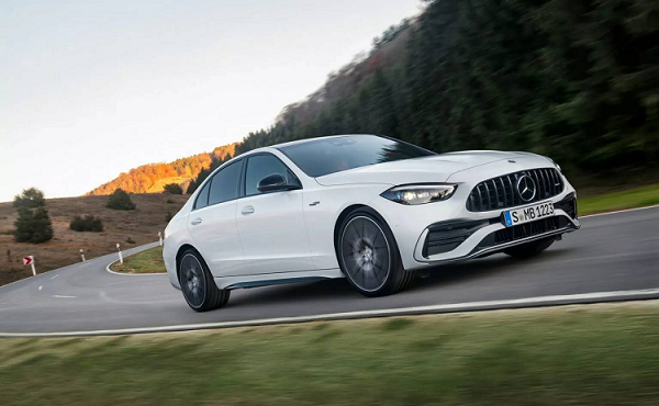 Chi tiết Mercedes-AMG C43 2023 1,4 tỷ đồng 