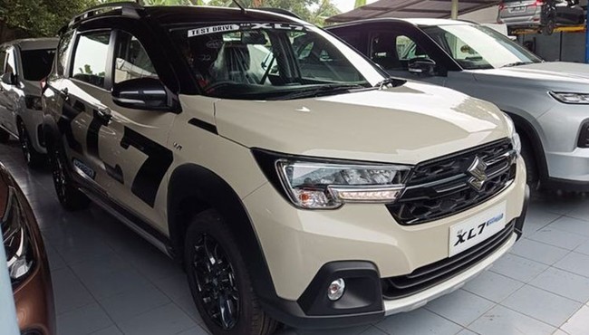 Suzuki XL7 Hybrid 2023 từ 448 triệu tại Indonesia