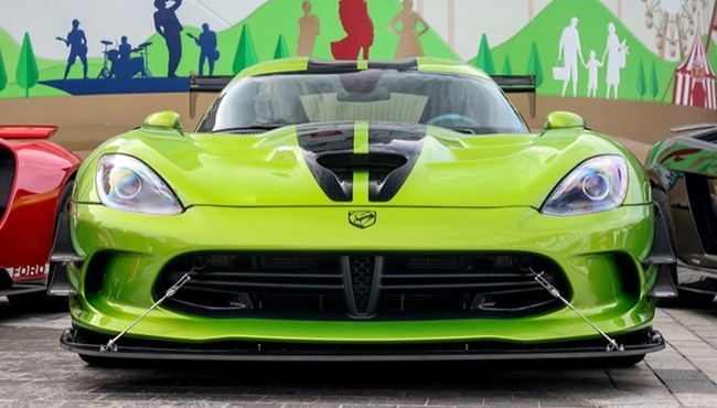 Cận cảnh siêu xe 'rắn độc' giới hạn 31 chiếc Dodge Viper ACR 