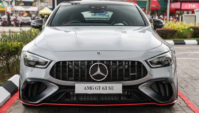 Mercedes-Benz 'vén màn' phiên bản AMG GT 63 S E Performance F1 Edition