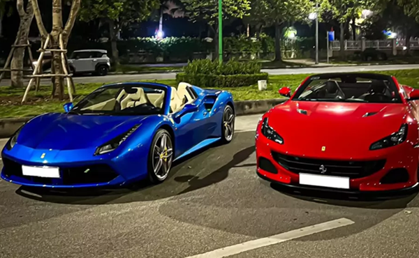 Chiêm ngưỡng bộ đôi Ferrari mui trần bạc tỷ của đại gia Hà Nội