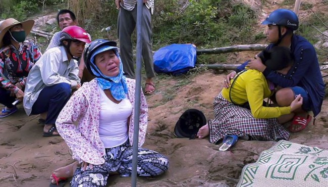 Tìm thấy thi thể cha và con gái 15 tháng tuổi trên sông Thạch Hãn