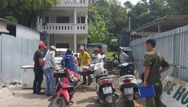 Vừa tố cáo chủ tịch xã, gia đình bị lấy tài sản ở Phú Quốc có thư mời nhận lại