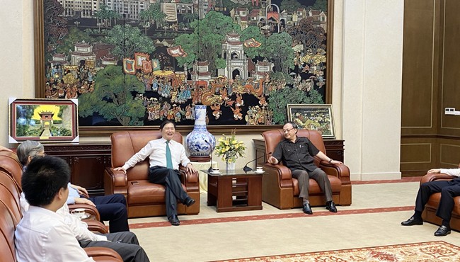 Chủ tịch Liên hiệp Hội Việt Nam Phan Xuân Dũng thăm và làm việc với Tỉnh ủy Hưng Yên