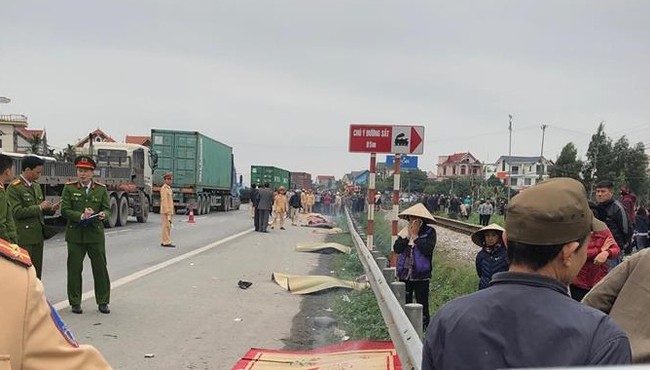 Tai nạn ở Hải Dương: Bộ trưởng GTVT yêu cầu làm rõ trách nhiệm Vidifi