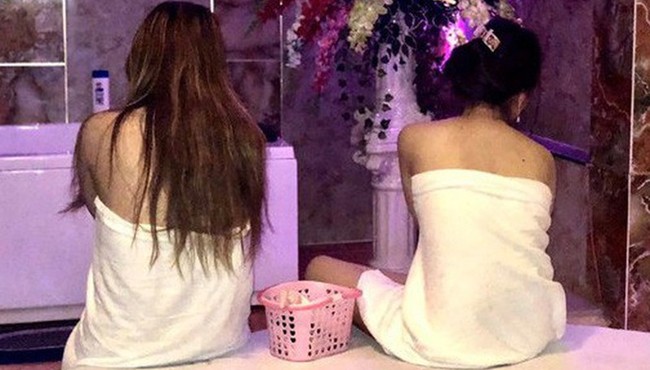 Nhân viên massage Monaco, Phước Lộc Thọ kích dục: Tiết lộ về số tiền đi khách