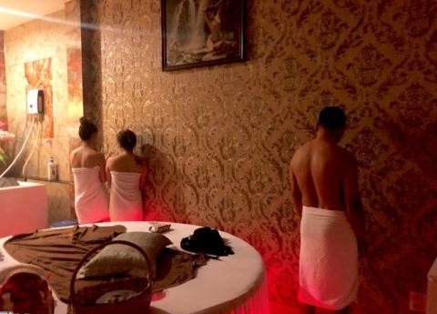 Massage kích dục 'tắm cho khách' ở khách sạn Biển Đông giá chát, chủ kiếm bộn tiền