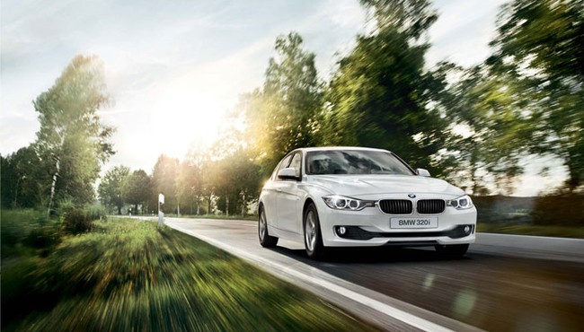 BMW hỗ trợ 50% thuế trước bạ, tặng bảo hiểm vật chất dịp lễ 30/4