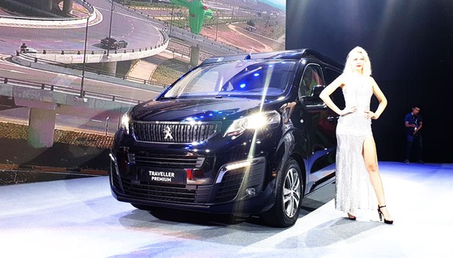 Phân khúc MPV cao cấp: Peugeot Traveller có khiến Mercedes bối rối?